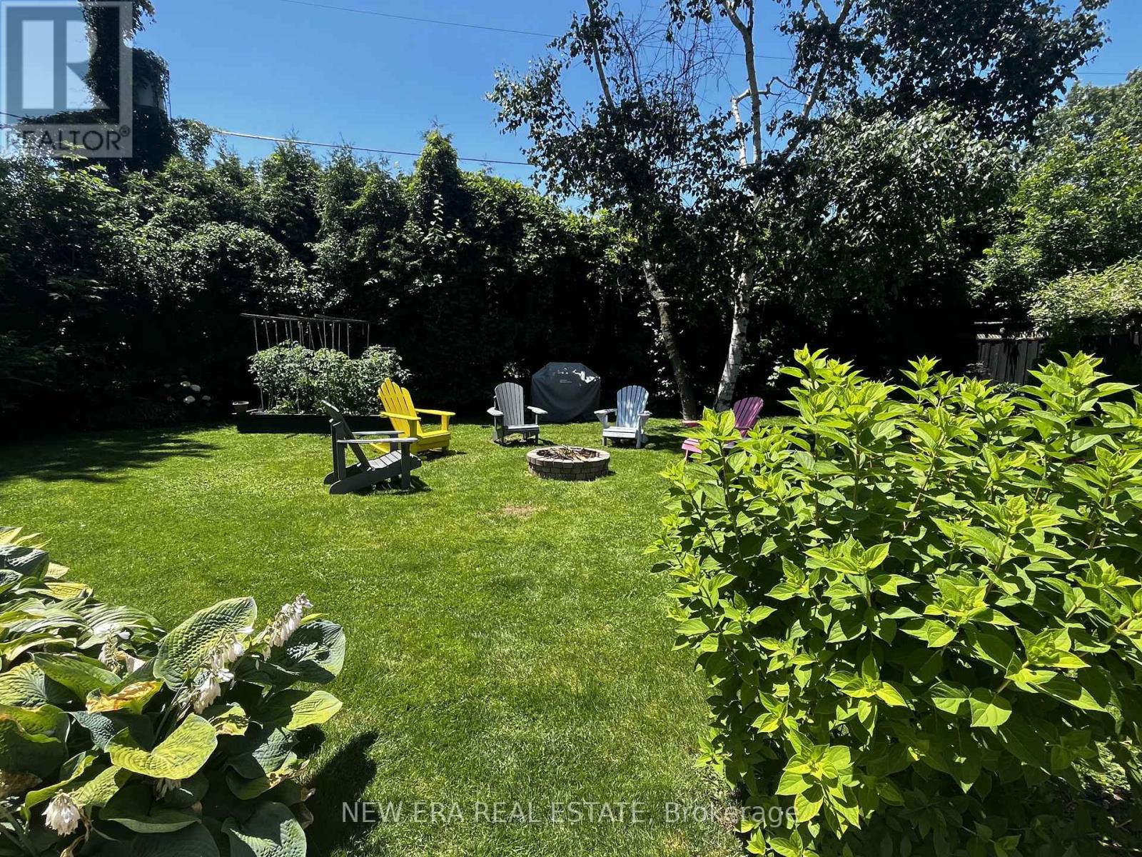 630 Blue Forest Hill, Burlington, Ontario  L7L 4H3 - Photo 45 - W12131271