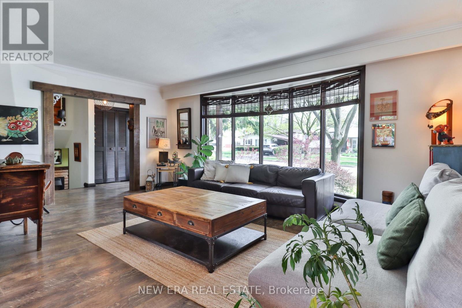630 Blue Forest Hill, Burlington, Ontario  L7L 4H3 - Photo 9 - W12131271