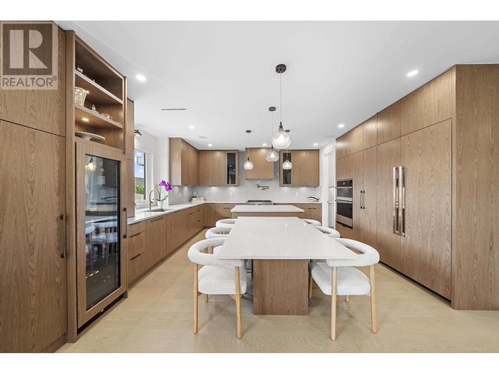 Property at 6902 KITCHENER STREET image 5