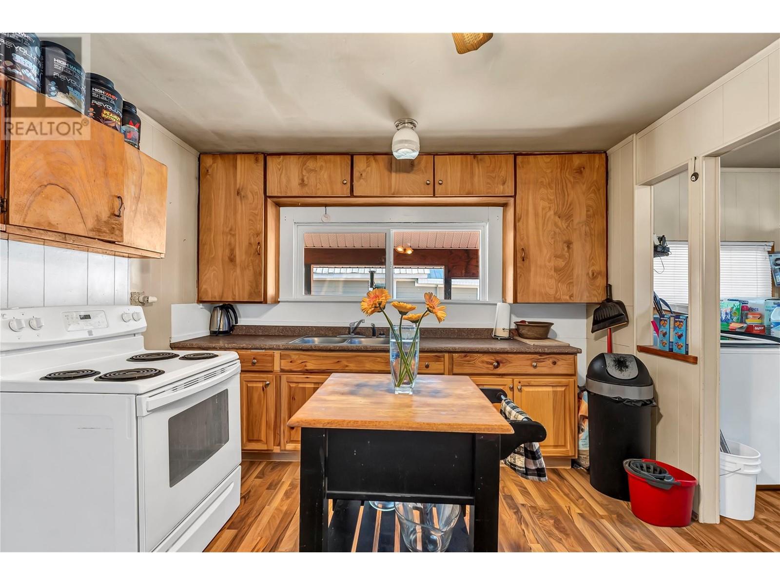 423 SIMILKAMEEN Avenue, Princeton, BC V0X1W0