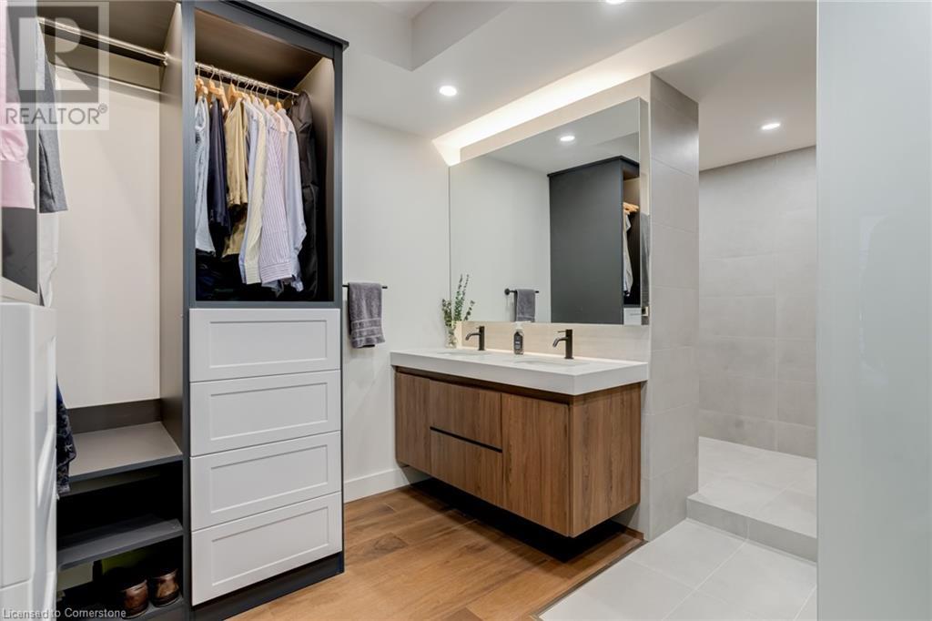 71 Simcoe Street Unit# 2201, Toronto, Ontario  M5J 2S9 - Photo 25 - 40725960