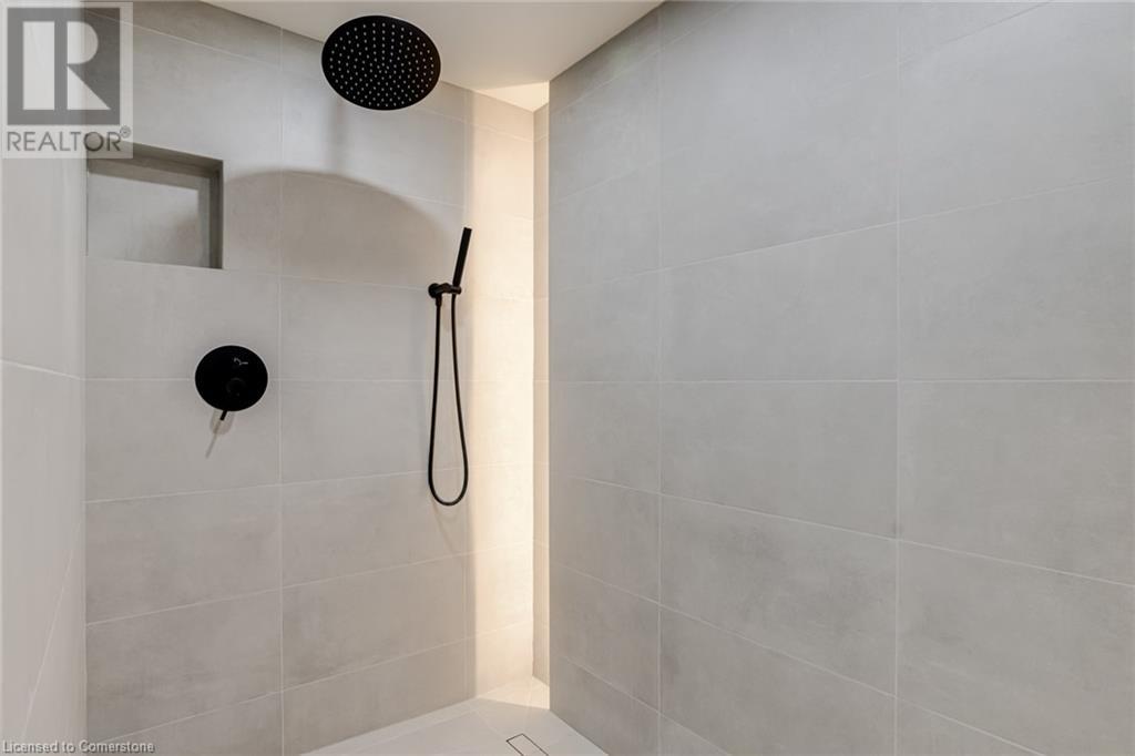 71 Simcoe Street Unit# 2201, Toronto, Ontario  M5J 2S9 - Photo 28 - 40725960