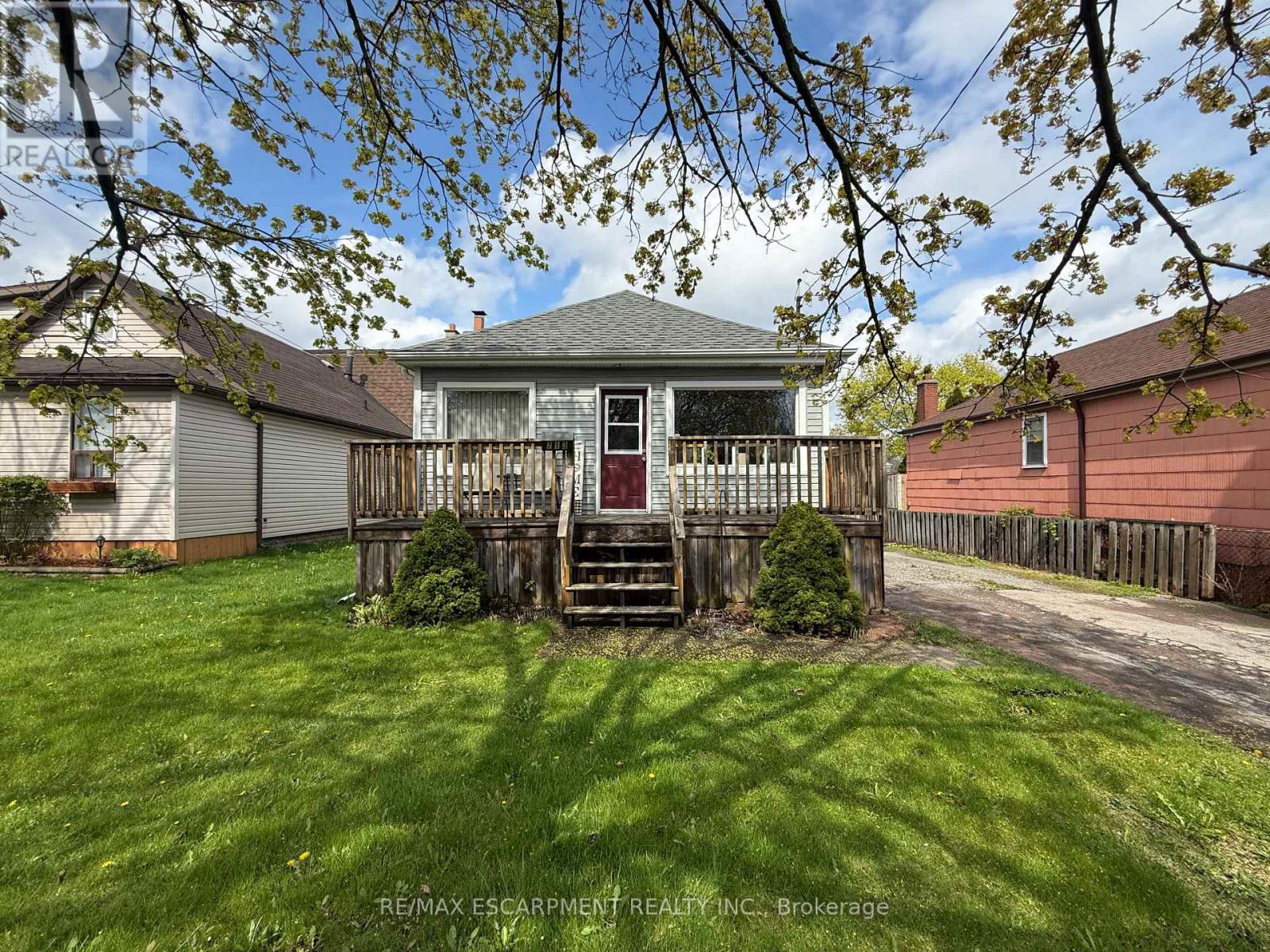 Property at 713 TATE AVENUE image 3