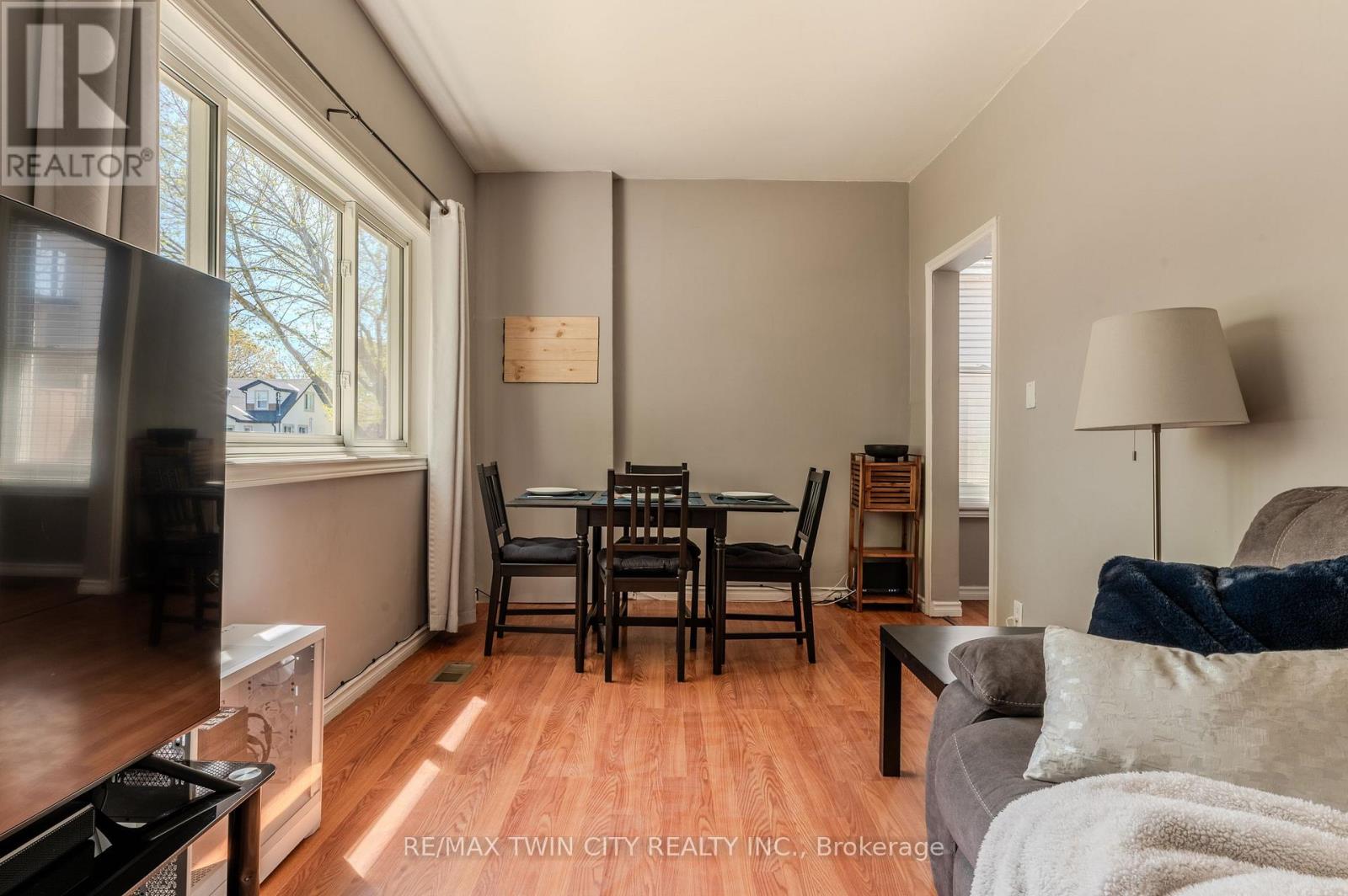 196 Grey Street, Brantford, Ontario  N3S 4W5 - Photo 17 - X12131113
