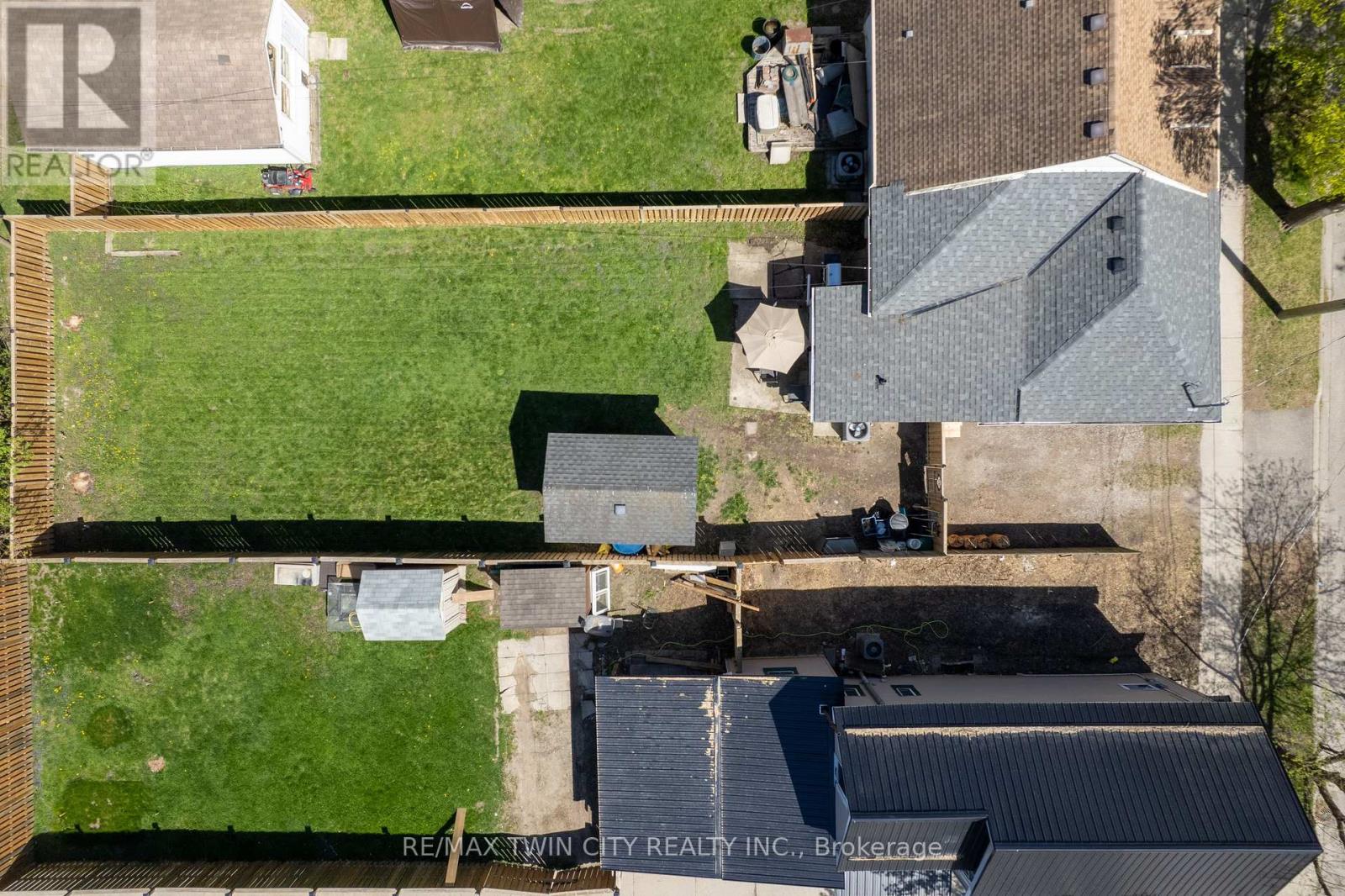 196 Grey Street, Brantford, Ontario  N3S 4W5 - Photo 27 - X12131113