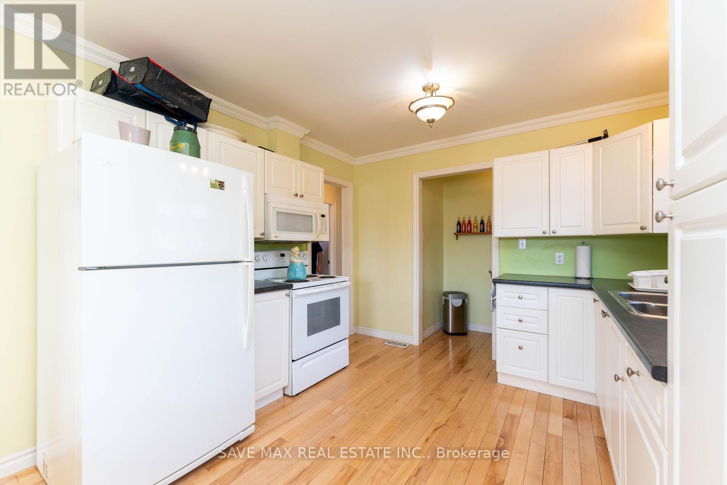 1141 Sprucedale Road, Woodstock (Woodstock - North), Ontario  N4S 5A1 - Photo 14 - X12131212