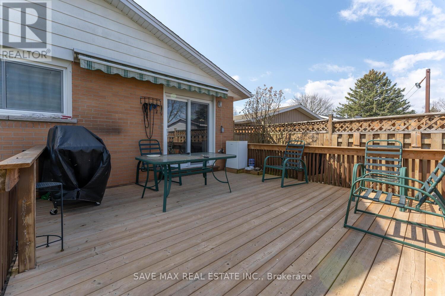 1141 Sprucedale Road, Woodstock (Woodstock - North), Ontario  N4S 5A1 - Photo 34 - X12131212