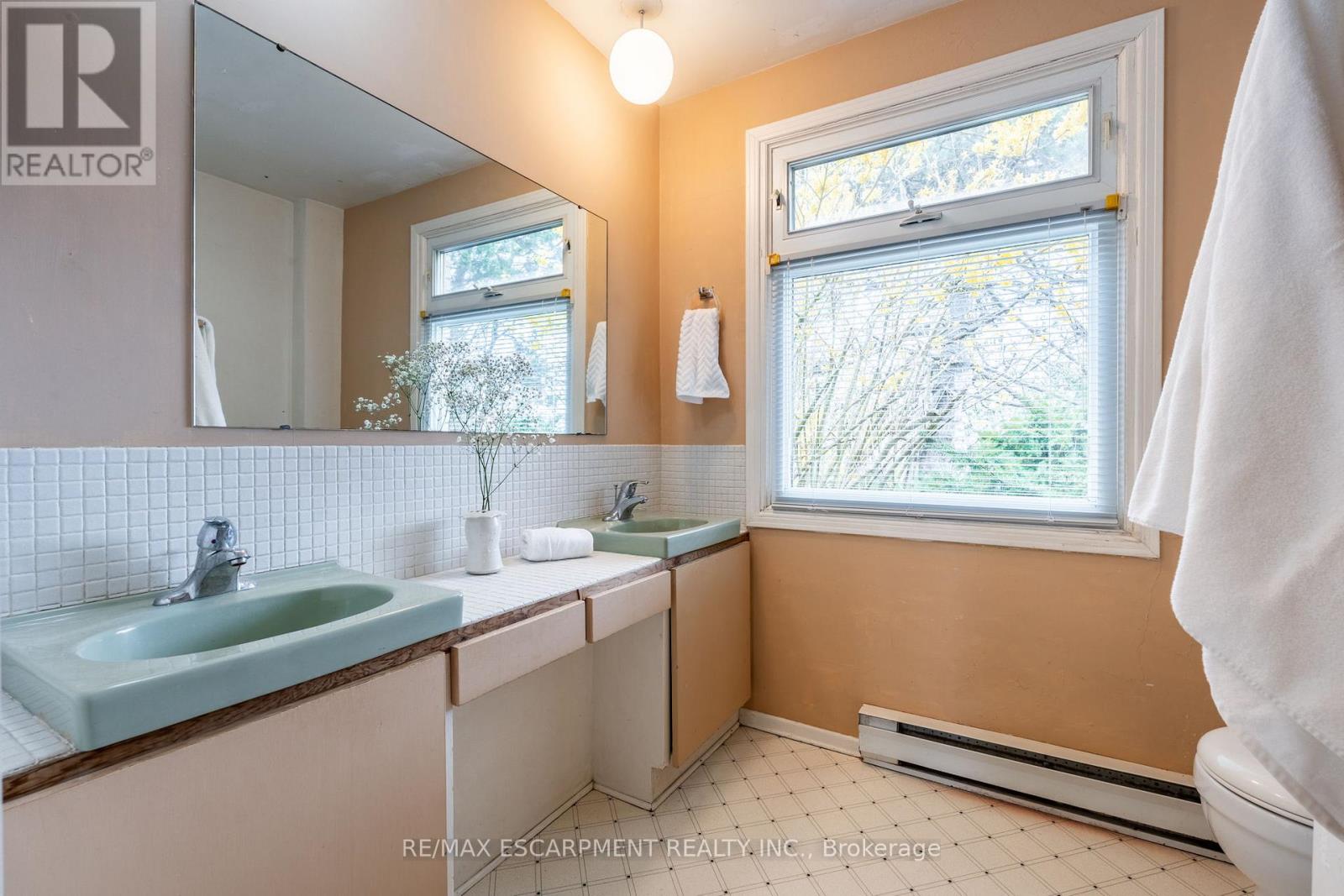754 8th Concession Road W, Hamilton, Ontario  N0B 2J0 - Photo 28 - X12131241