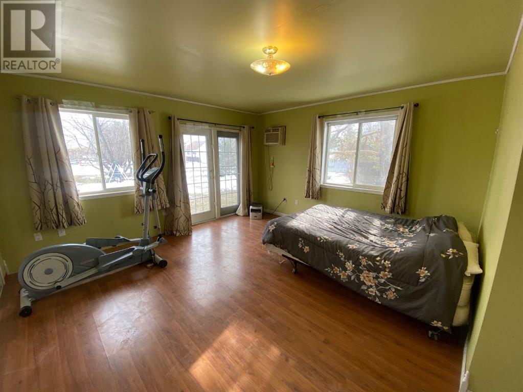 221 2 Ave E Avenue, Hanna, Alberta  T0J 1P0 - Photo 12 - A2191502