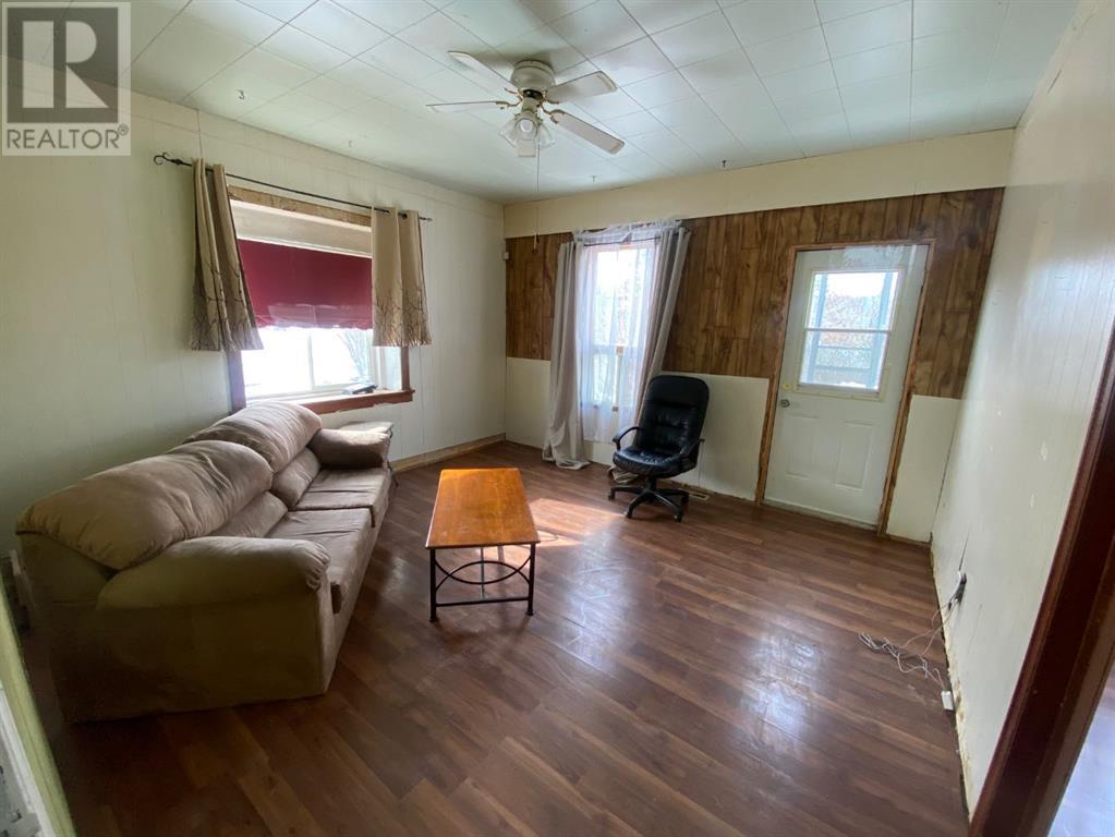 221 2 Ave E Avenue, Hanna, Alberta  T0J 1P0 - Photo 14 - A2191502