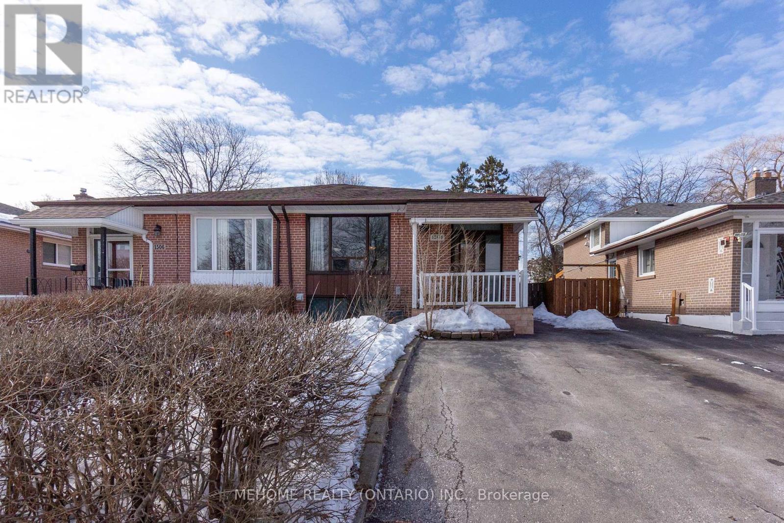 Upper Unit - 1508 Sandgate Crescent, Mississauga, Ontario  L5J 2E5 - Photo 17 - W12126219