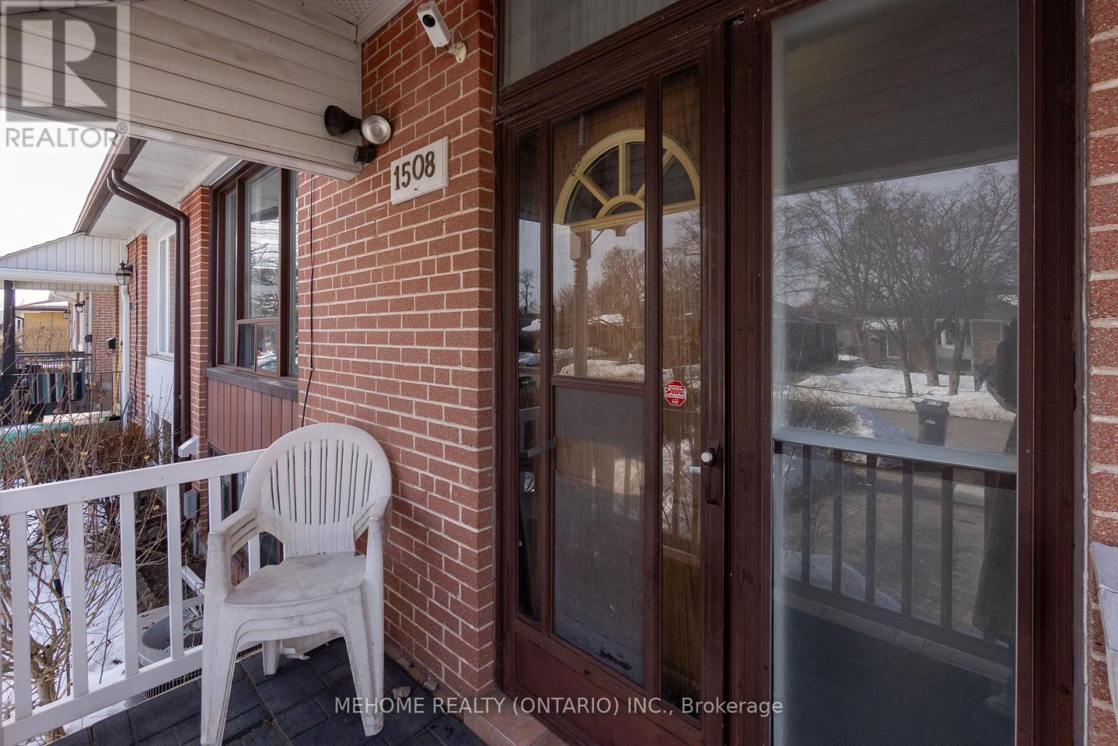 Upper Unit - 1508 Sandgate Crescent, Mississauga, Ontario  L5J 2E5 - Photo 19 - W12126219