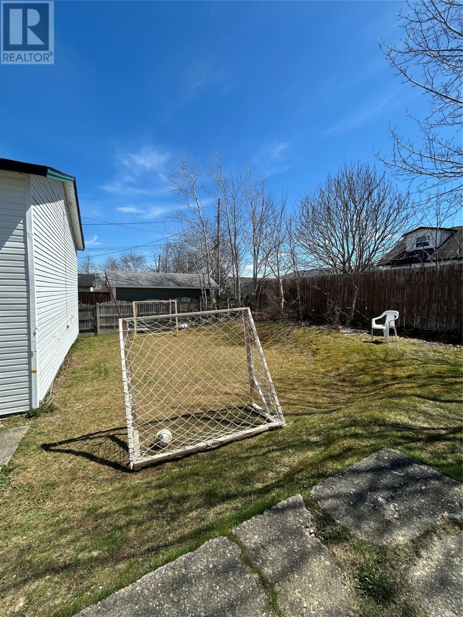 Property at 15 Keough Crescent image 4