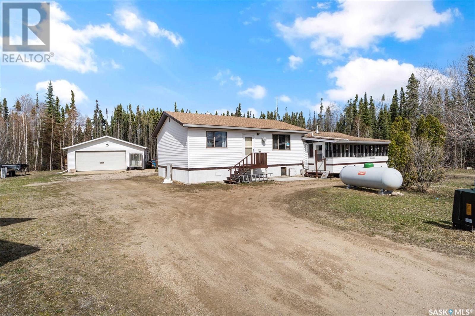 Property at 12 Lakeview DRIVE image 2