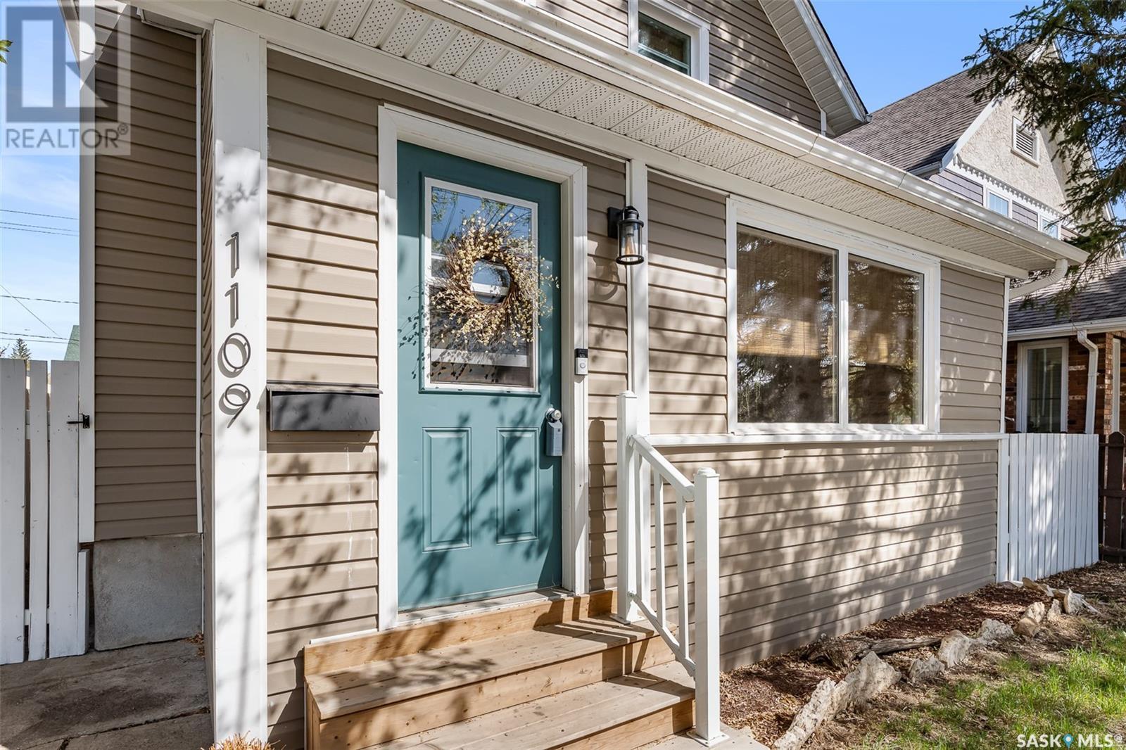 Property at 1109 5th AVENUE NW image 3