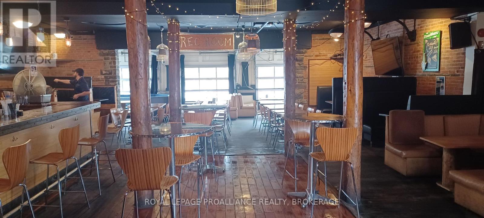 506 Princess Street, Kingston, Ontario  K7L 1C5 - Photo 9 - X12129597