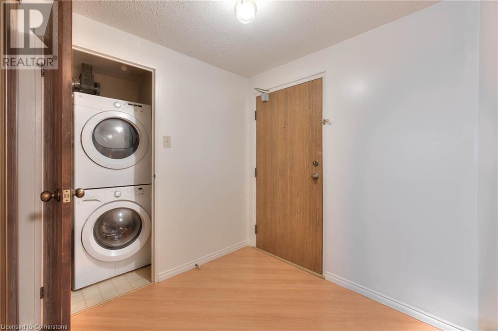 55 Green Valley Drive Unit# 215, Kitchener, Ontario  N2P 1Z6 - Photo 2 - 40722517