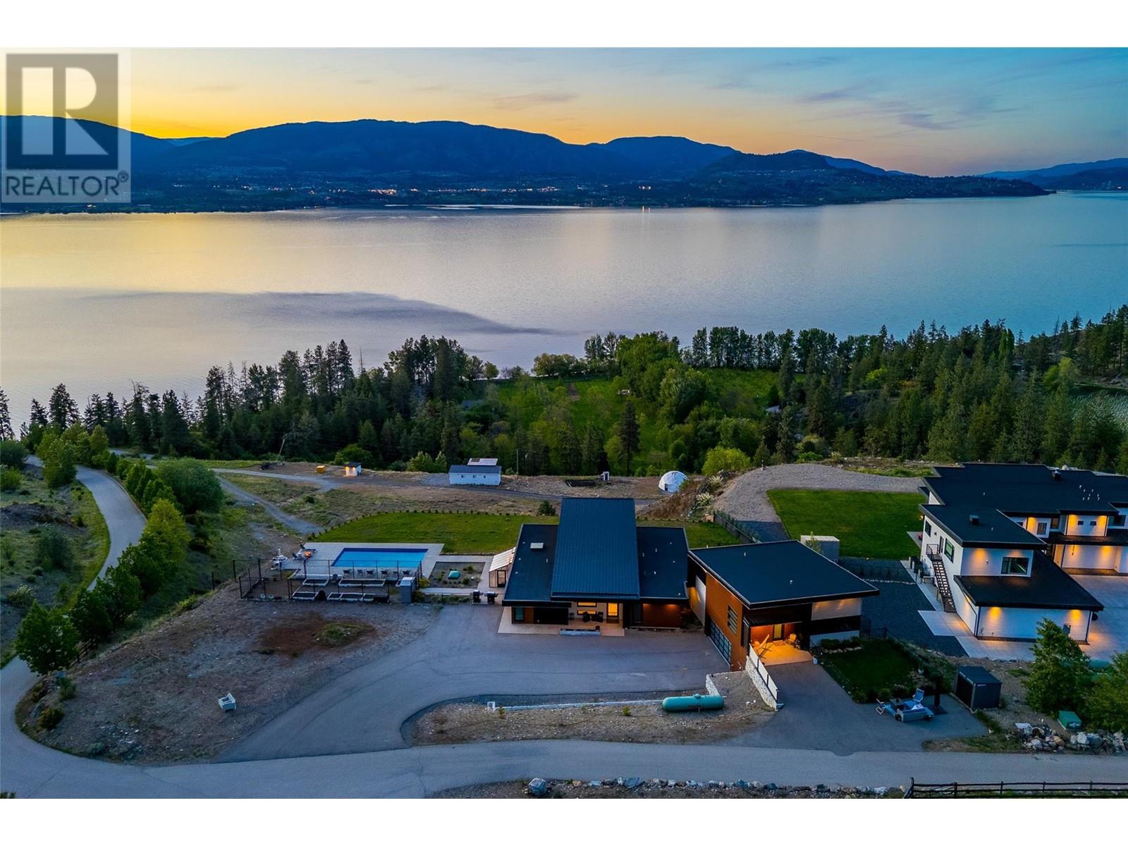6101 Lakeshore Road, Kelowna, British Columbia  V1W 4J5 - Photo 79 - 10344387