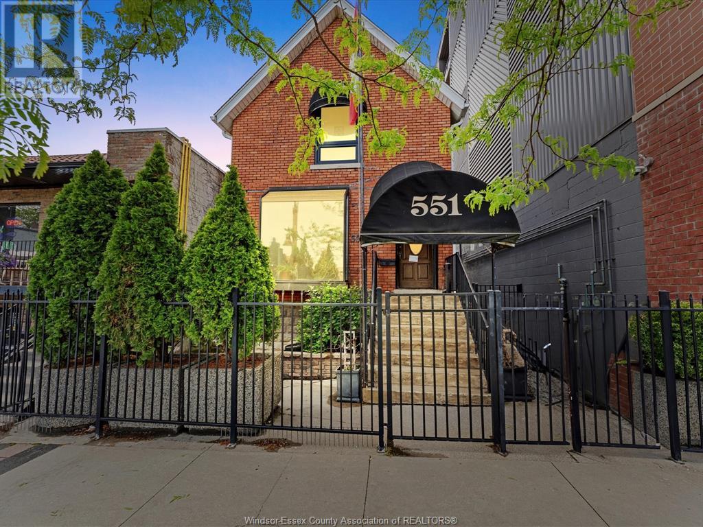 Property at 551 PELISSIER image 2