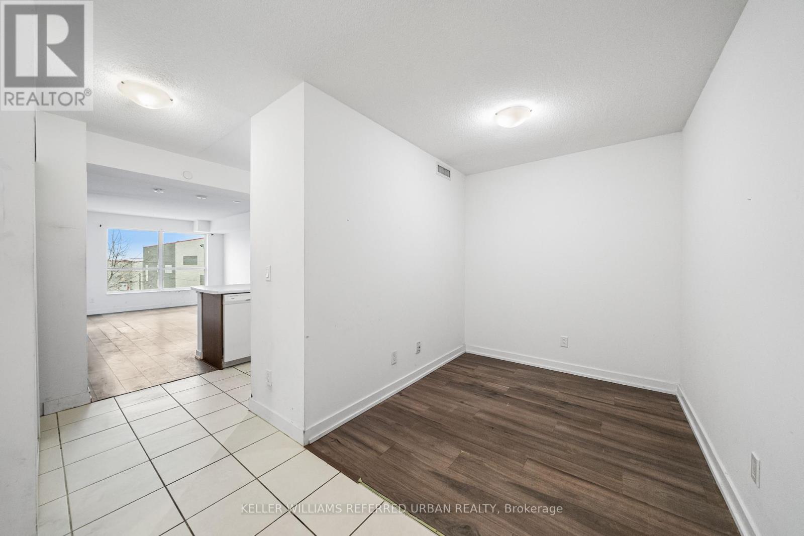 315 - 8 Trent Avenue, Toronto, Ontario  M4C 0A6 - Photo 6 - E12096595