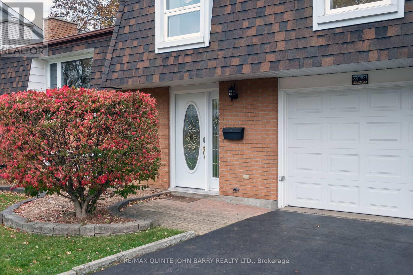 Property at 268 MCGILL STREET image 2
