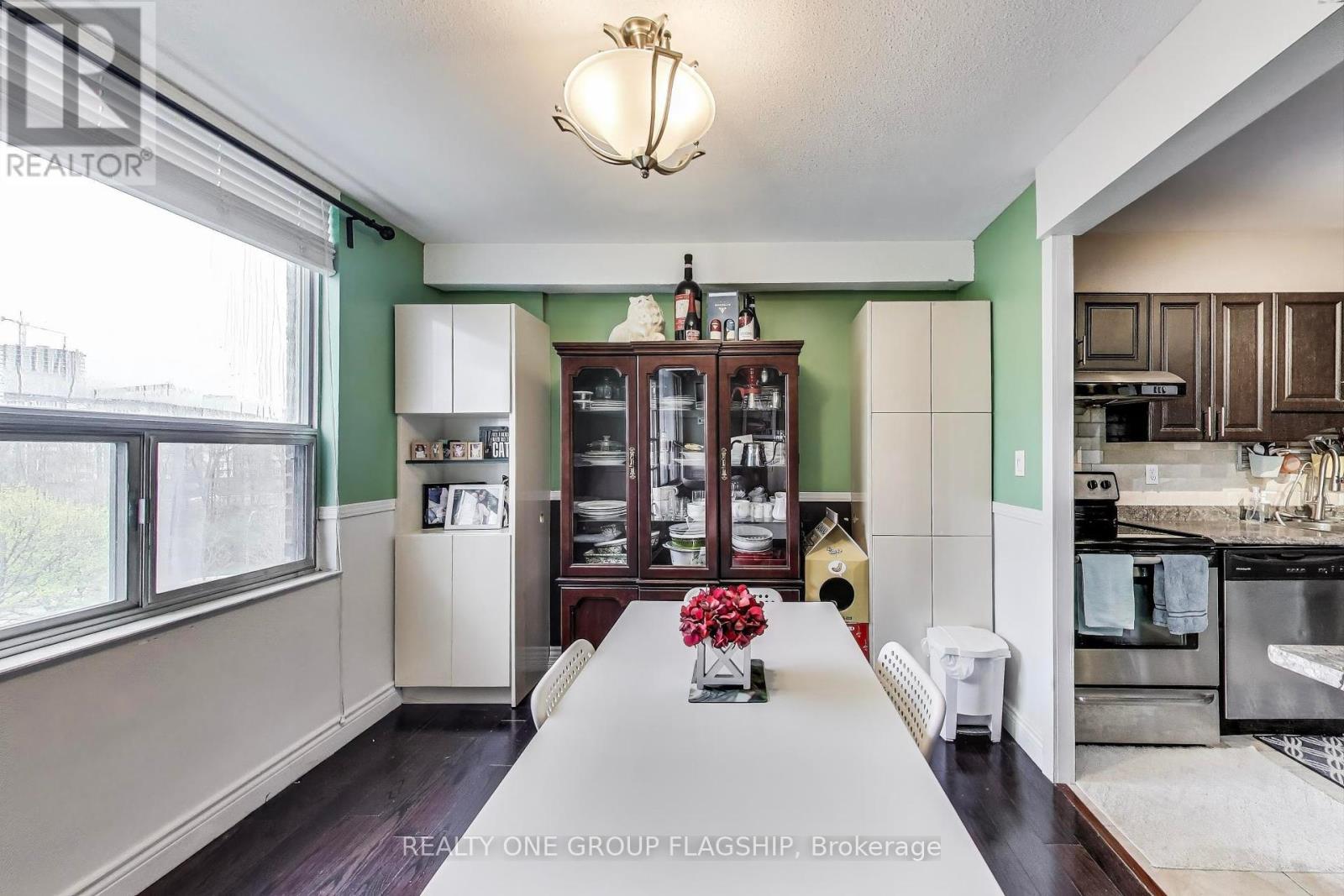1009 - 10 Edgecliff Golfway, Toronto, Ontario  M3C 3A3 - Photo 11 - C12117623
