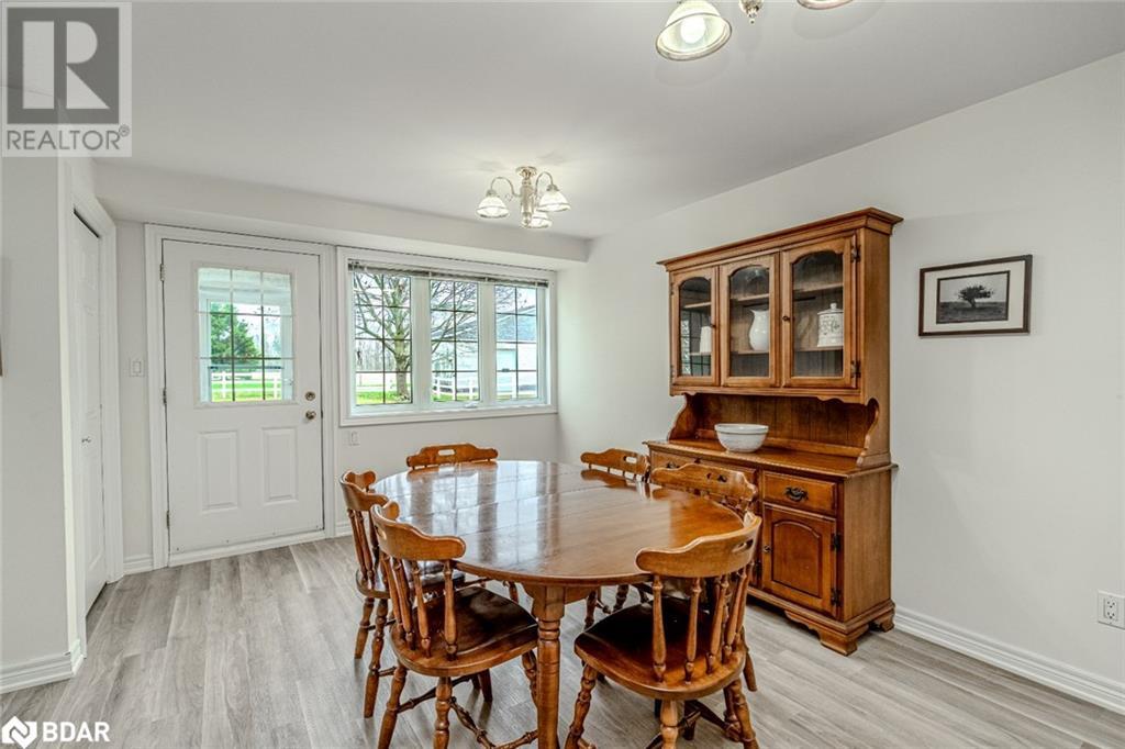 1331 Flos Rd 3 E, Springwater, Ontario  L0L 2K0 - Photo 15 - 40725261