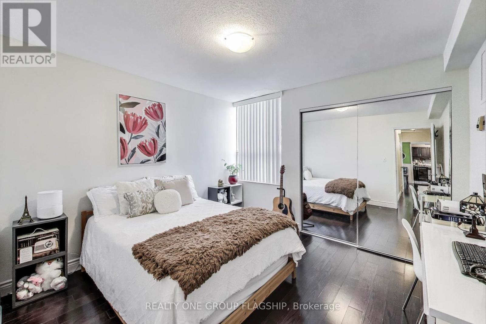 1009 - 10 Edgecliff Golfway, Toronto, Ontario  M3C 3A3 - Photo 21 - C12117623