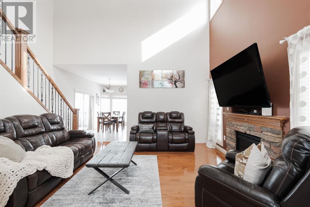 Property at 151 Killdeer Way image 3