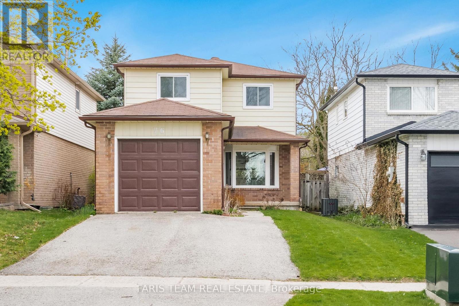 76 Garden Drive, Barrie, Ontario  L4N 5K2 - Photo 2 - S12098519