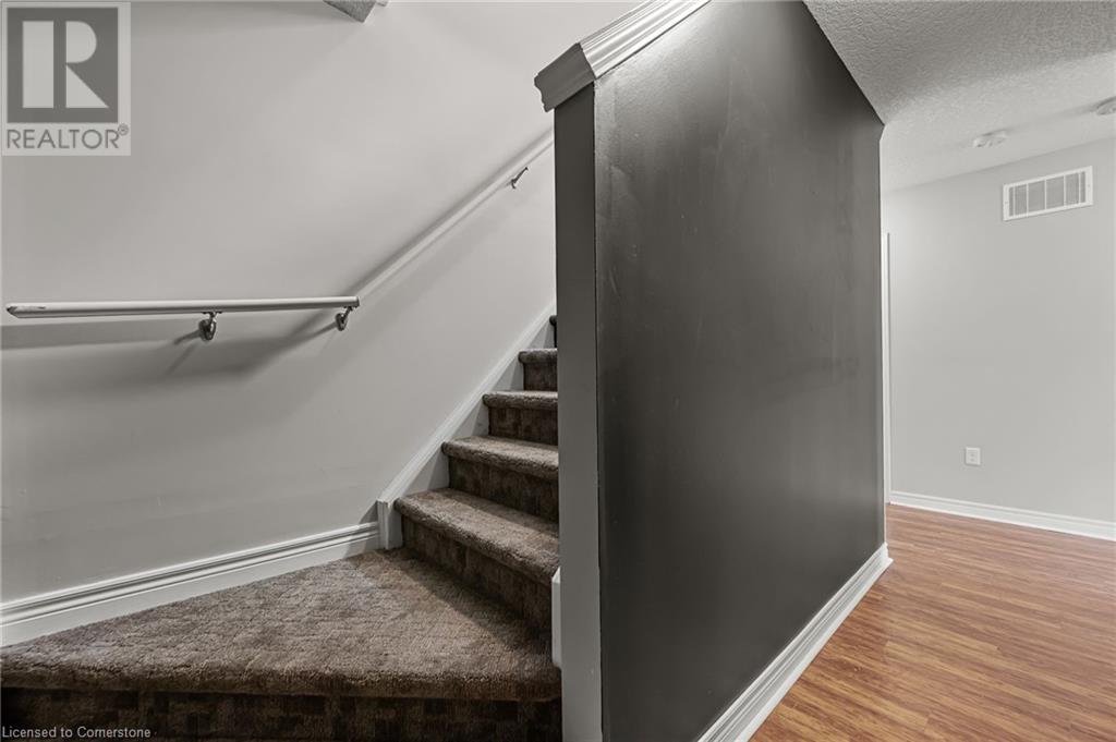 70 Willowrun Drive Unit# A2, Kitchener, Ontario  N2A 0J3 - Photo 37 - 40721537