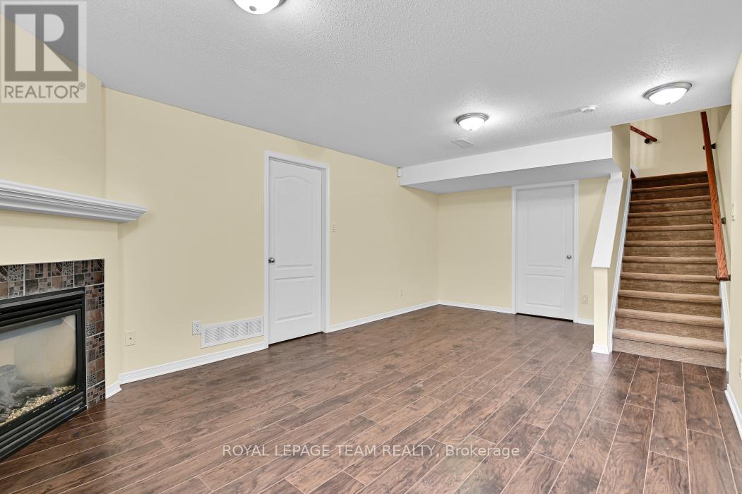773 Nakina Way, Ottawa, Ontario  K1V 2J2 - Photo 30 - X12131437
