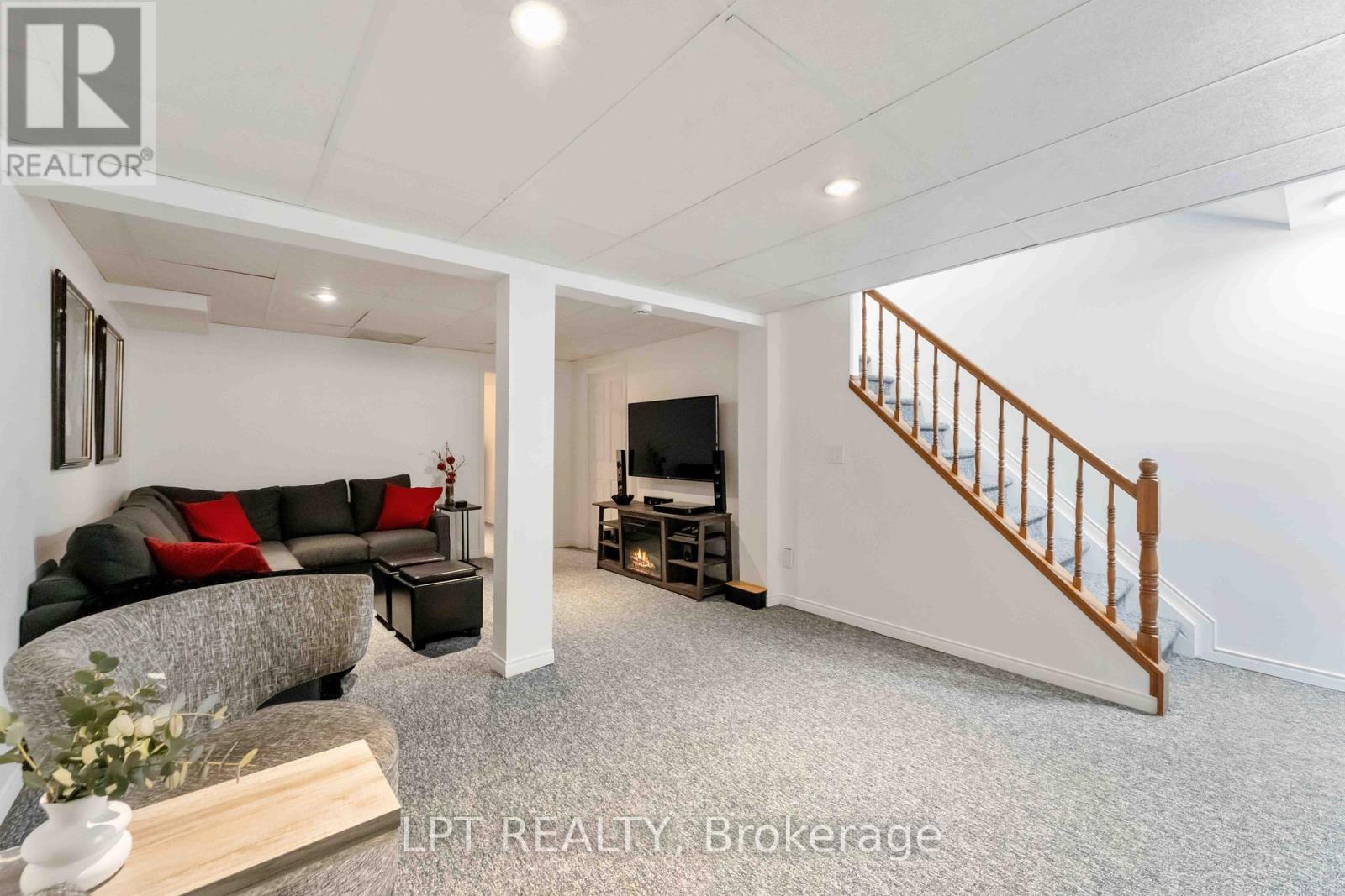 62 Tartan Drive, Ottawa, Ontario  K2J 2V5 - Photo 22 - X12131495