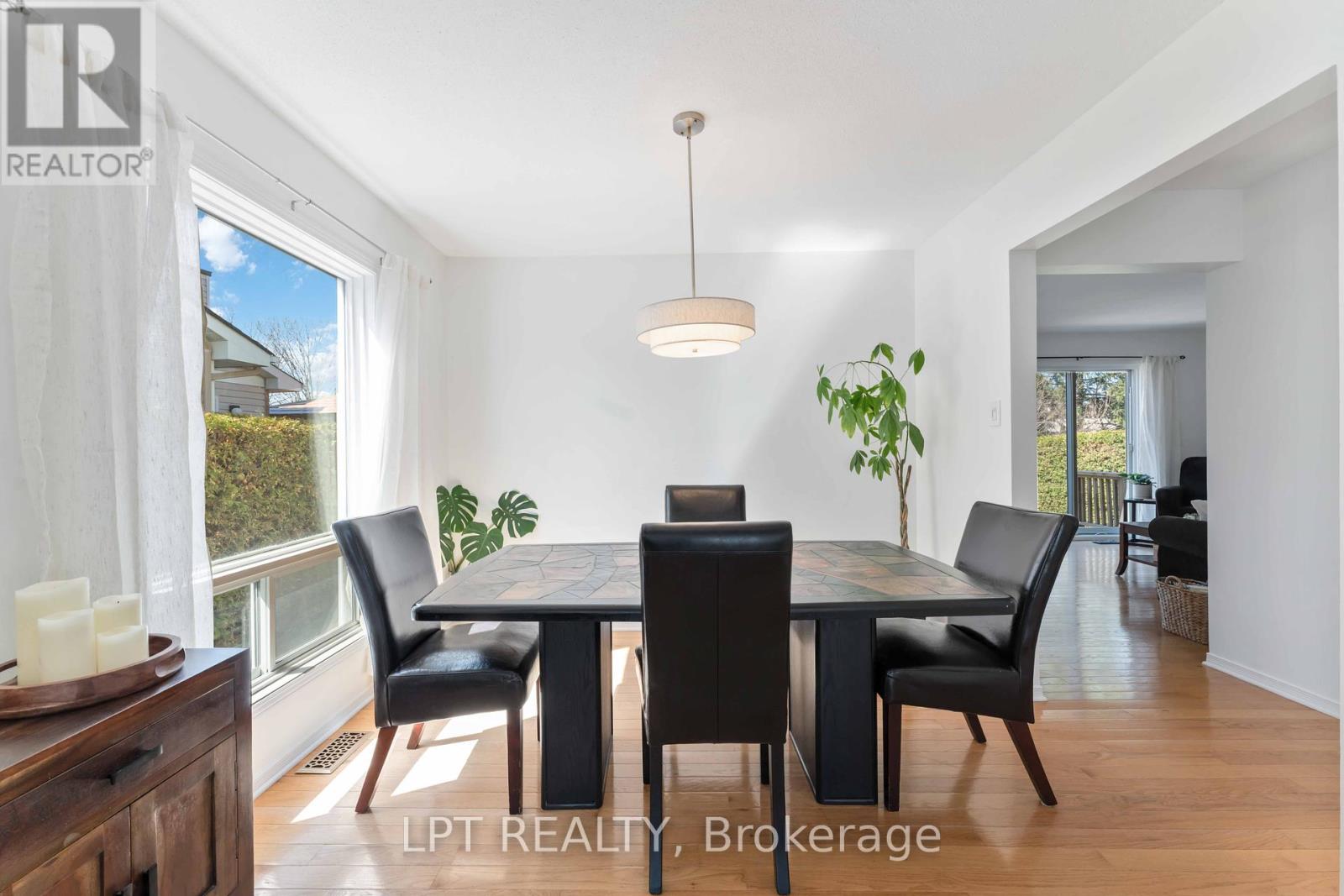 62 Tartan Drive, Ottawa, Ontario  K2J 2V5 - Photo 9 - X12131495