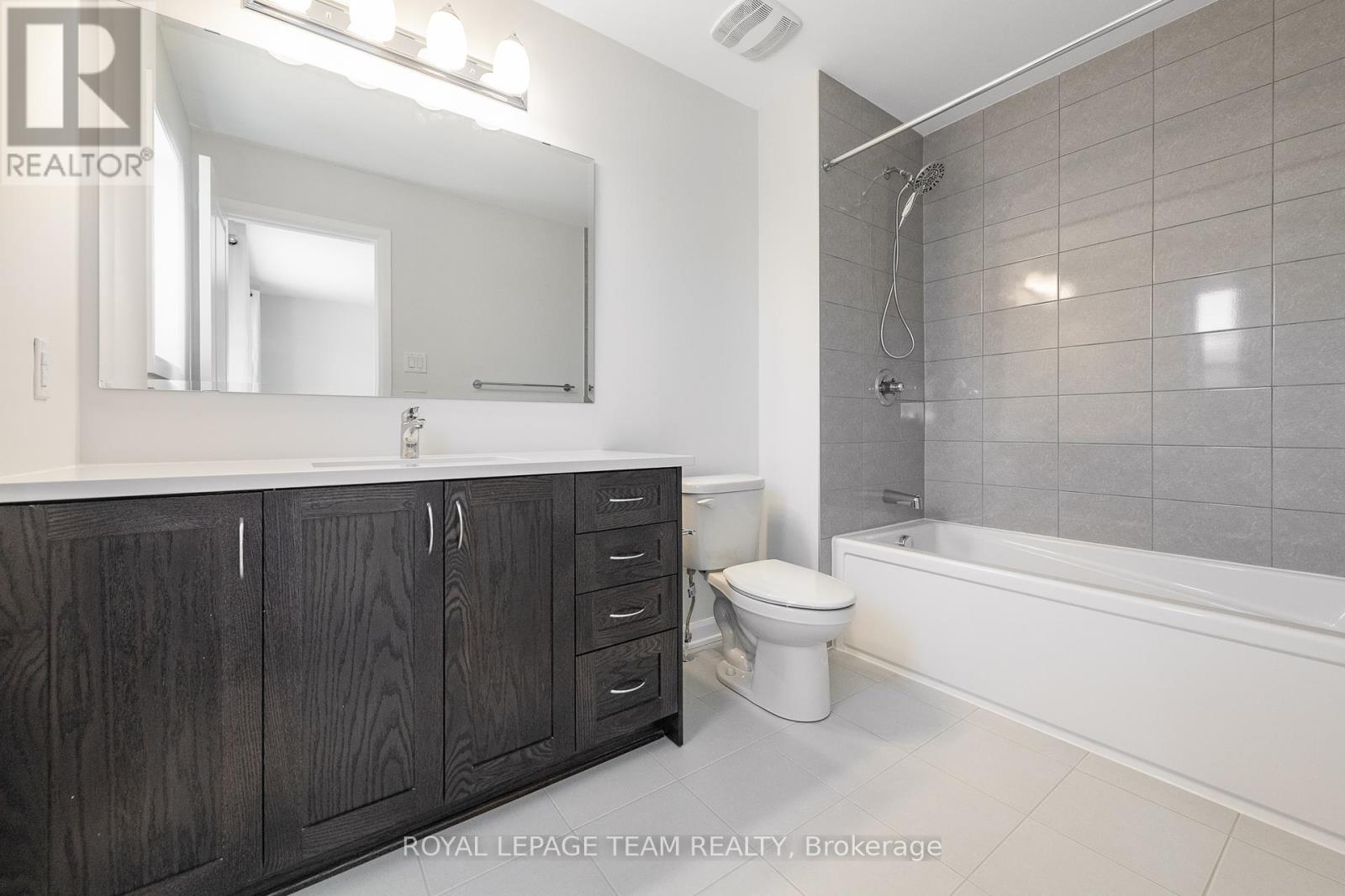 719 Doneraile Walk, Ottawa, Ontario  K2J 7B9 - Photo 19 - X12131507