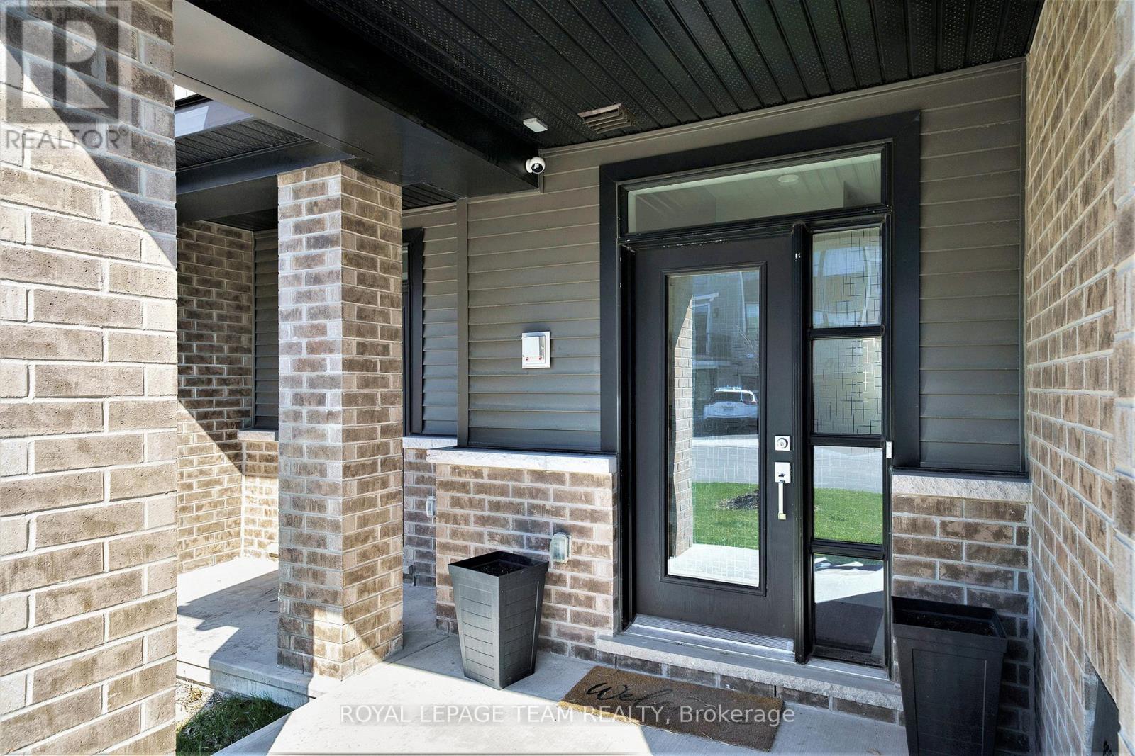 719 Doneraile Walk, Ottawa, Ontario  K2J 7B9 - Photo 4 - X12131507