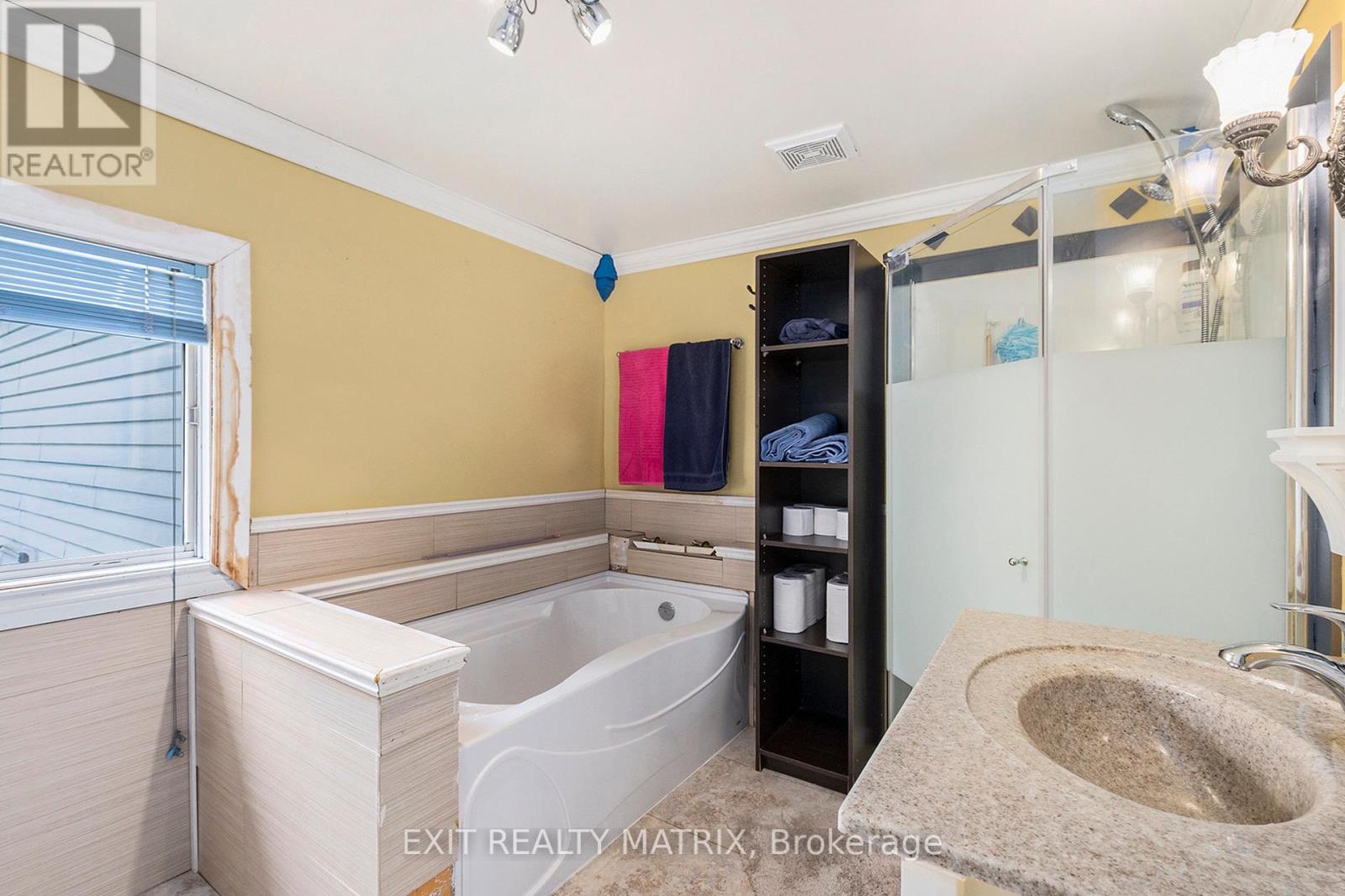 4885 138 Highway, South Stormont, Ontario  K0C 2A0 - Photo 11 - X12131525