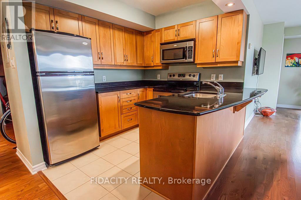Property at 601 - 314 CENTRAL PARK DRIVE image 4