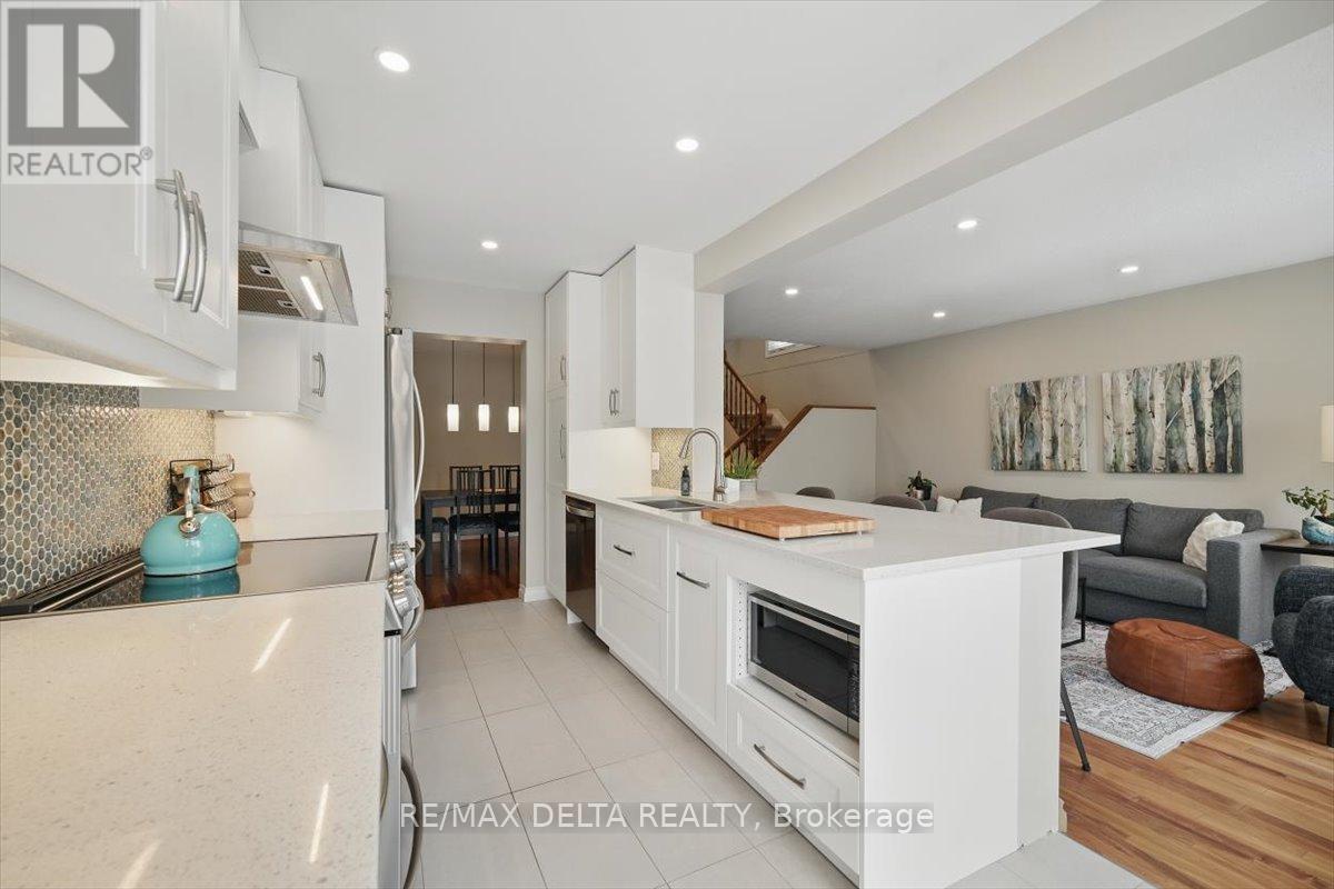 6065 Pineglade Crescent, Ottawa, Ontario  K1W 1H1 - Photo 7 - X12131531