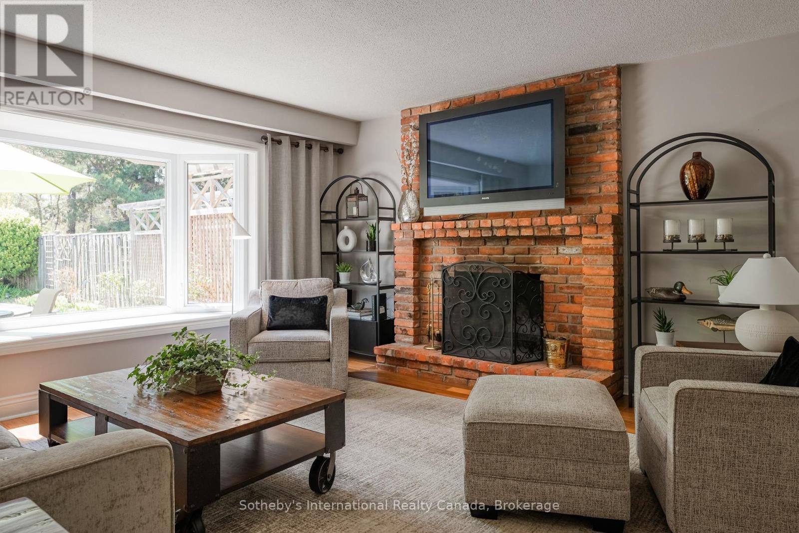 224 Digby Road, Oakville, Ontario  L4J 6C7 - Photo 15 - W12131463