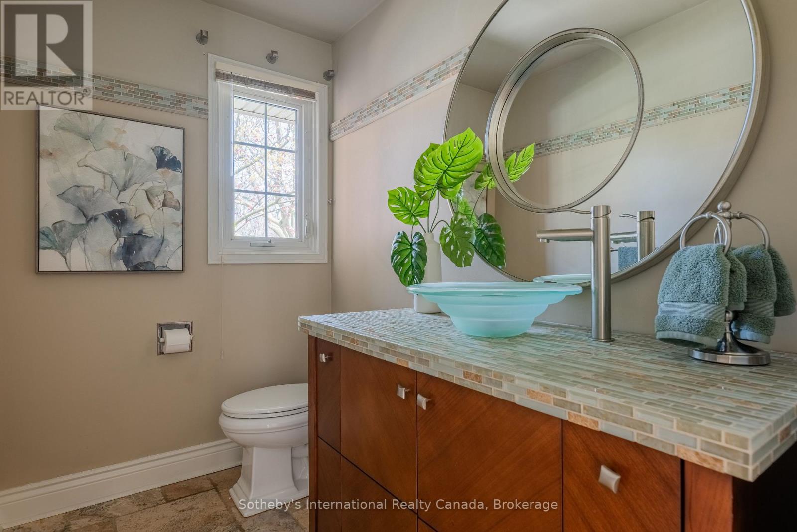 224 Digby Road, Oakville, Ontario  L4J 6C7 - Photo 17 - W12131463