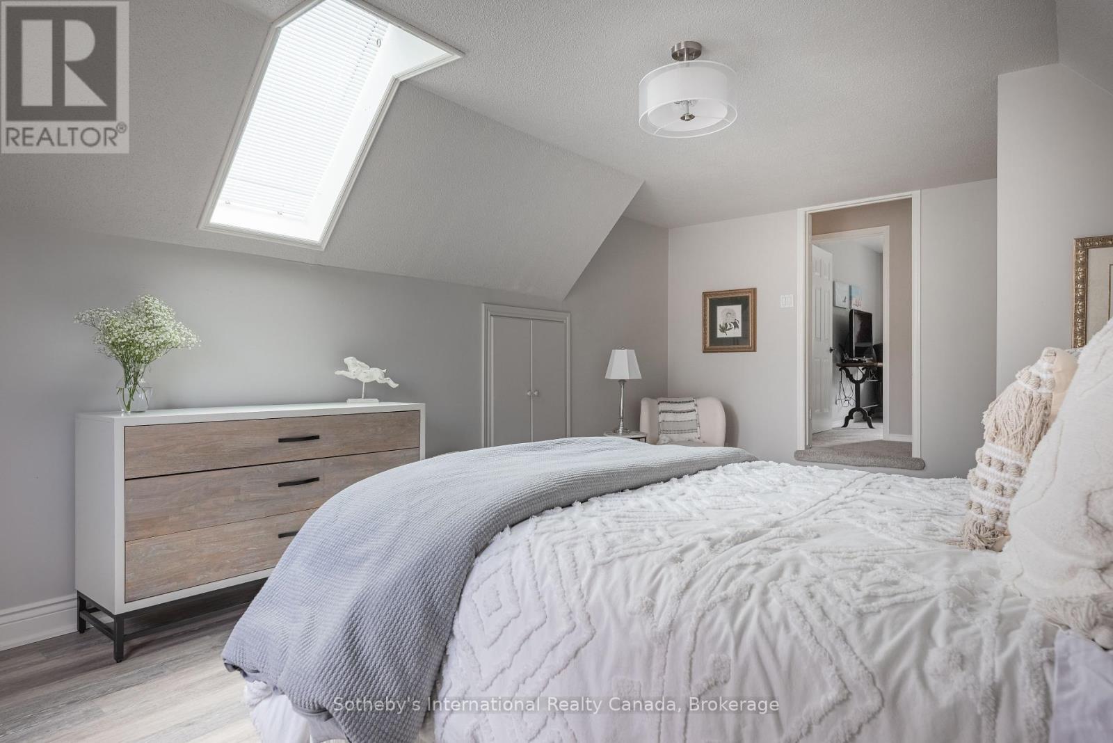 224 Digby Road, Oakville, Ontario  L4J 6C7 - Photo 27 - W12131463