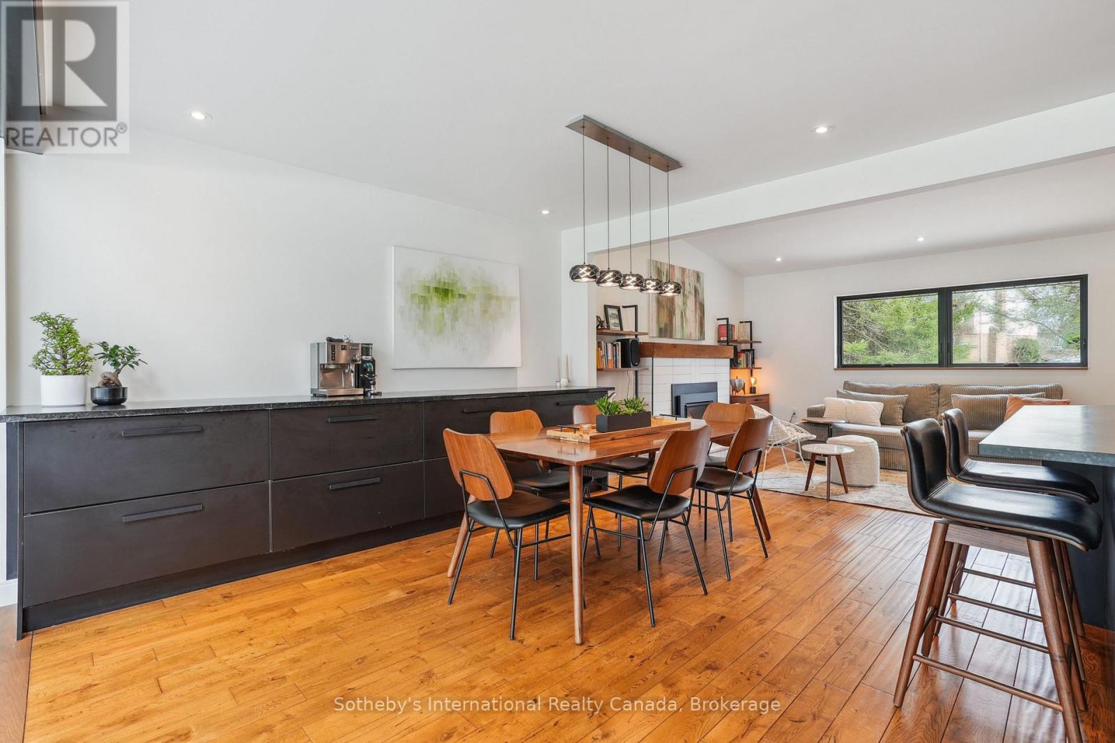 3 Forest Avenue, Hamilton, Ontario  L9H 6C1 - Photo 14 - X12131390