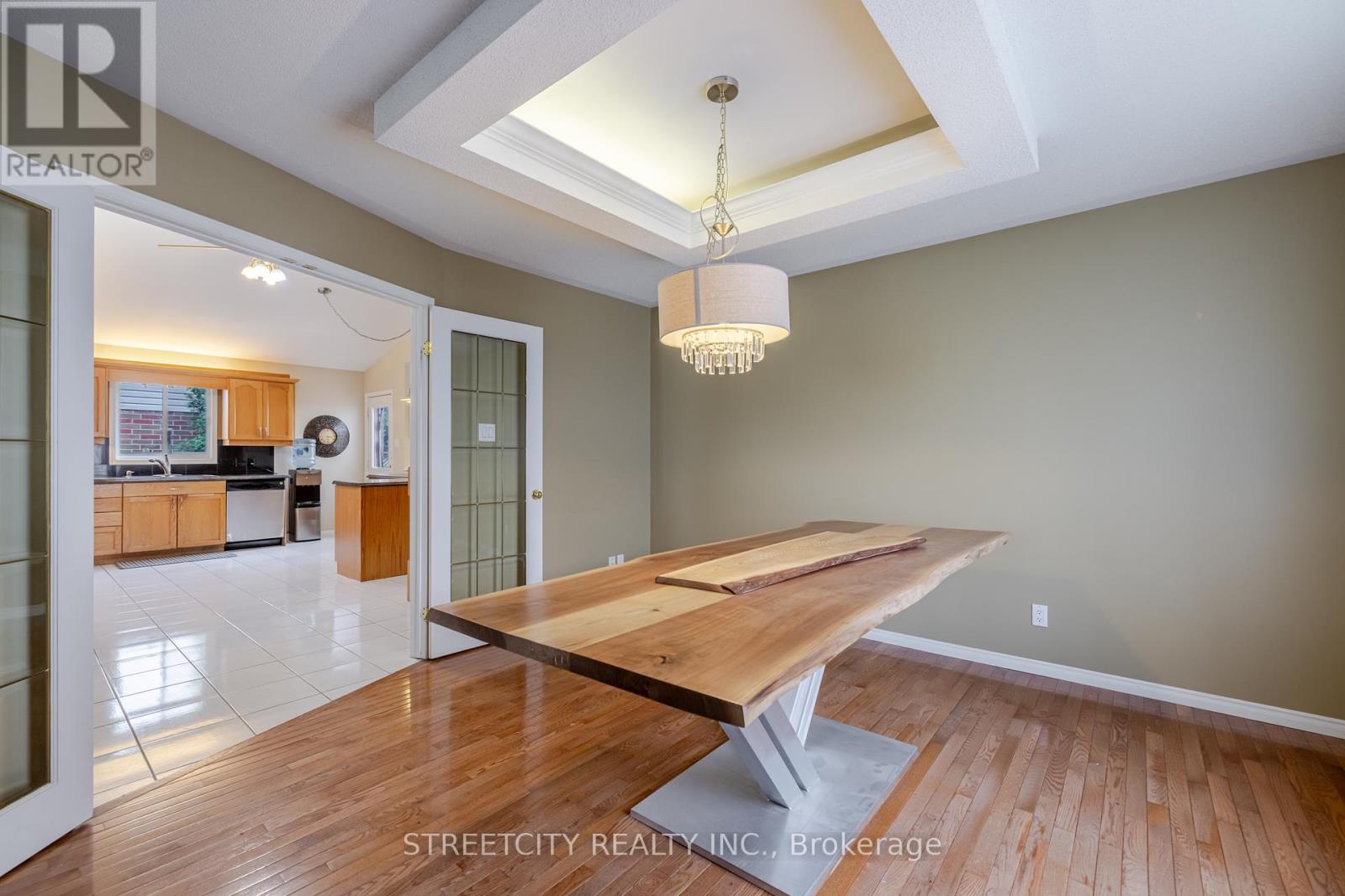 226 Andrea Crescent, Central Elgin, Ontario  N0L 1B0 - Photo 10 - X12131421