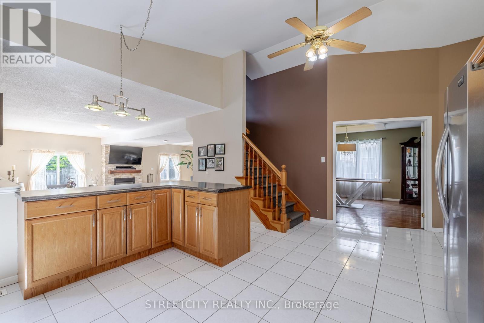 226 Andrea Crescent, Central Elgin, Ontario  N0L 1B0 - Photo 14 - X12131421