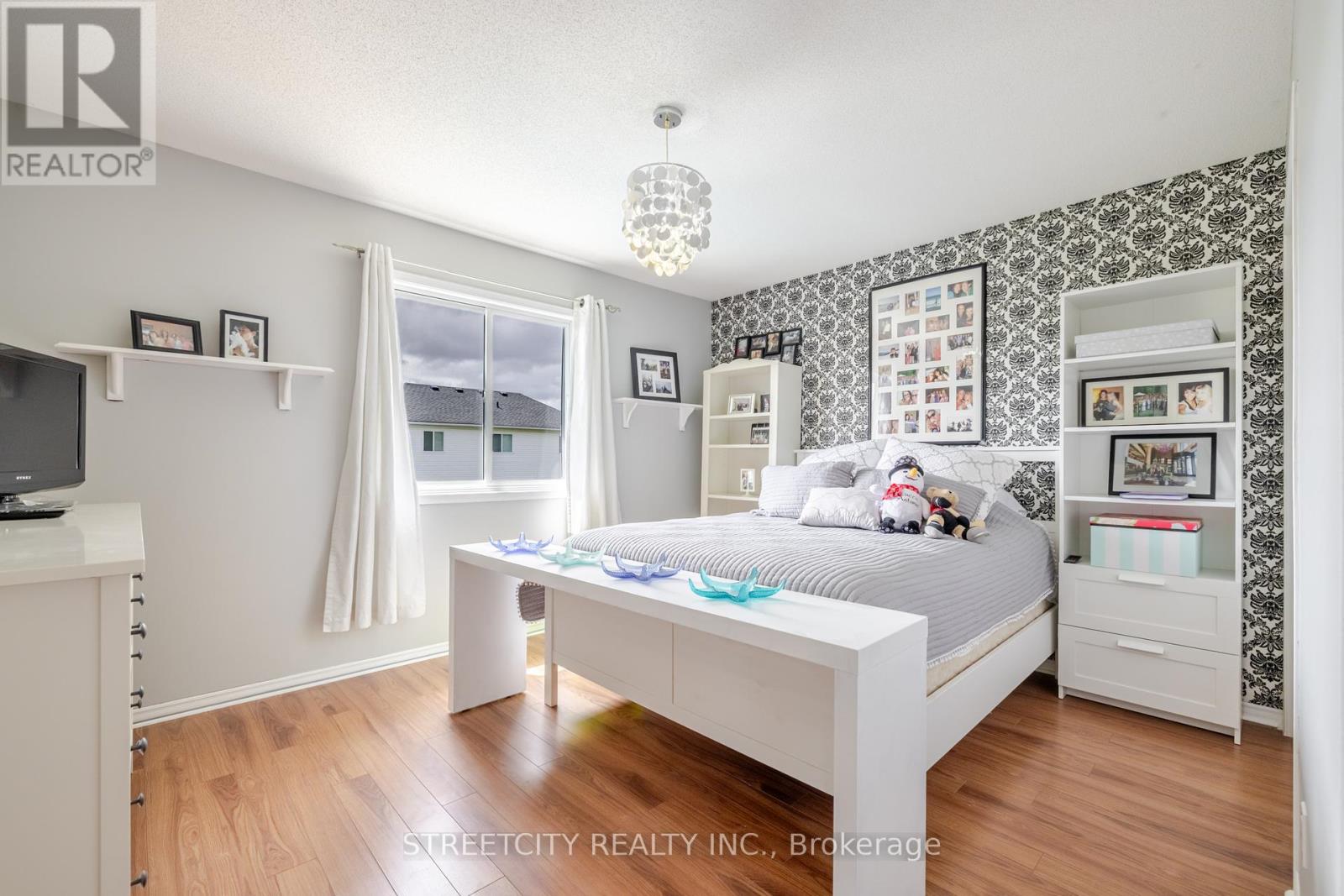 226 Andrea Crescent, Central Elgin, Ontario  N0L 1B0 - Photo 27 - X12131421