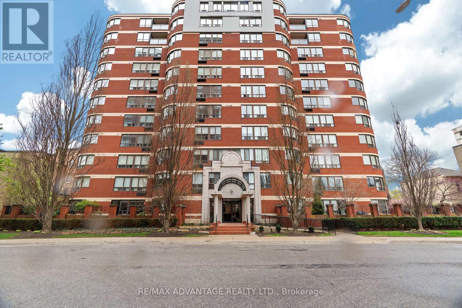 704 - 7 Picton Street, London East, Ontario  N6B 3N7 - Photo 1 - X12131521