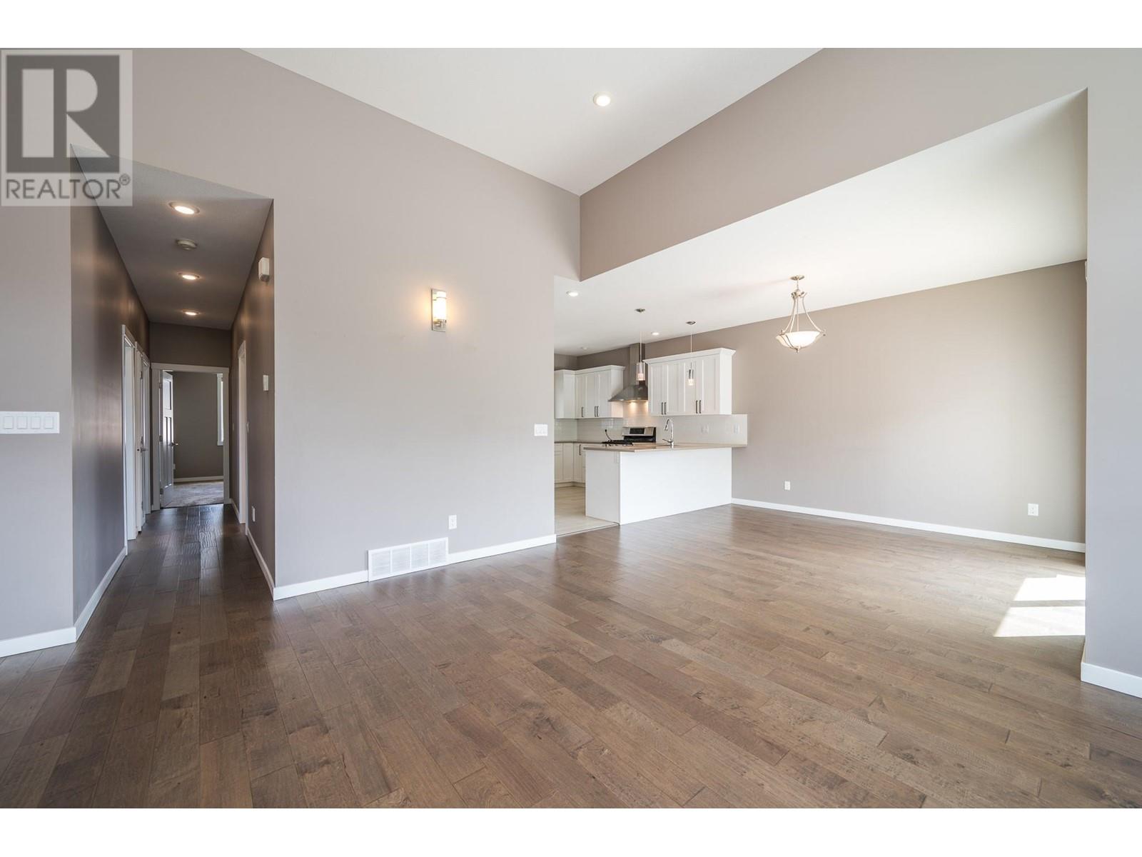 2198 SADDLEBACK Drive, Kamloops, BC V2B0G7