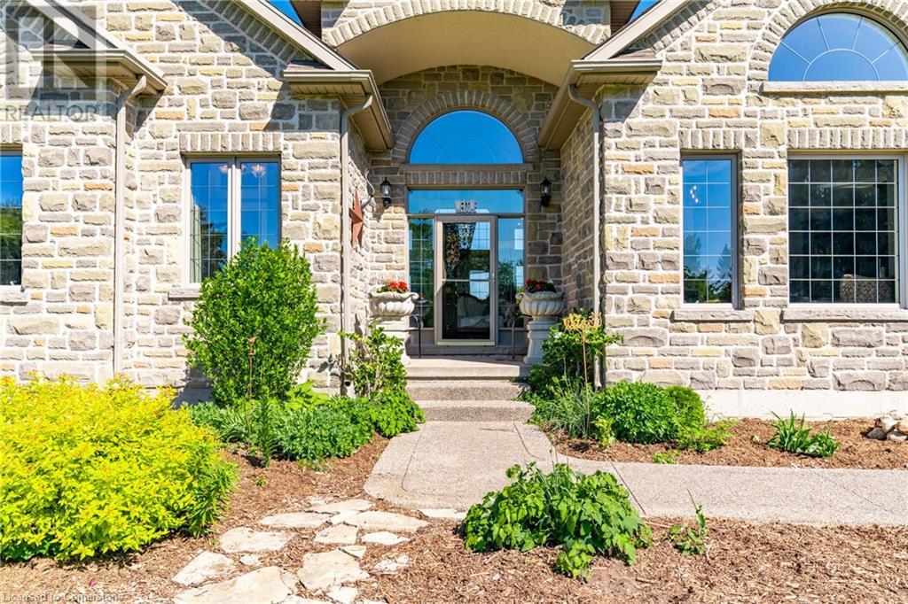 1436 Snyders Road E, Baden, Ontario  N3A 3L3 - Photo 2 - 40725228