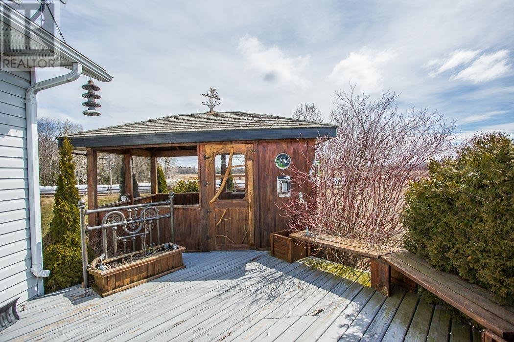 736 Pioneer Rd, Huron Shores, Ontario  P0R 1H0 - Photo 16 - SM251008